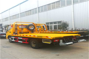 南平附近拖车救援搭电